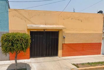 Casa en  Calle 17 Mz 020, Nezahualcoyotl, Nezahualcóyotl, Estado De México, México