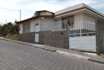 Casa en  7ph8+3wc, Cotacachi, Ecuador