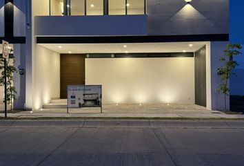 Casa en fraccionamiento en  El Mayorazgo Residencial, Camino A Capellanía De Loera, Autopista Poniente, León, Guanajuato, México