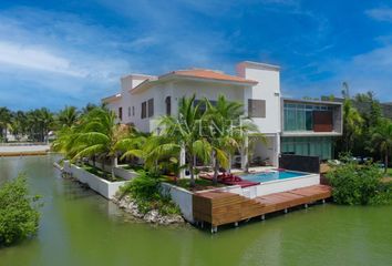 Casa en  Avenida Paraíso, Conjunto Condominal Isla Dorada, Benito Juárez, Quintana Roo, 77500, Mex