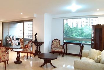 Apartamento en  Poblado, Medellín