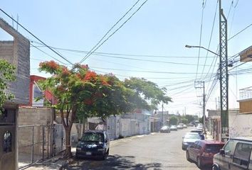 Casa en  Avenida Pedro Coronel, Las Azucenas, San Pedro Martir, Querétaro, México