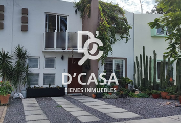 Casa en fraccionamiento en  Paseo Las Palmas, Morelos, Mediterraneo, Celaya, Guanajuato, México