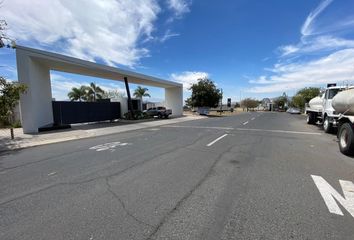 Lote de Terreno en  Habitat San Millan, Avenida Arbolada Bosques De Santa Anita, Santa Anita, Jalisco, México