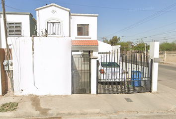 Casa en  C. Monreal 3000, 21355 Mexicali, B.c., México