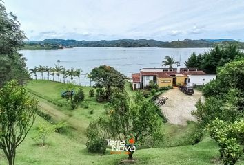 Villa-Quinta en  El Peñol, Peñol, Antioquia, Colombia