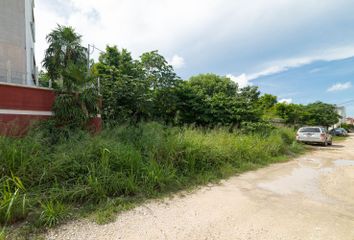 Lote de Terreno en  Calle Abeto, Calle Abeto, Álamos Ii, Cancún, Quintana Roo, México