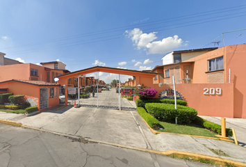 Casa en fraccionamiento en  San Lorenzo Tepaltitlán Centro, Toluca