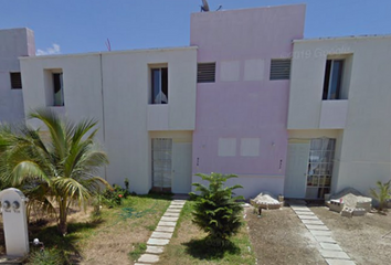 Casa en  Boulevard Puerto Aventuras, Puerto Aventuras, Quintana Roo, México