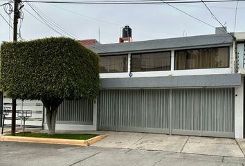 Casa en  Circuito Héroes, Ciudad Satélite, Naucalpan De Juárez, Estado De México, México