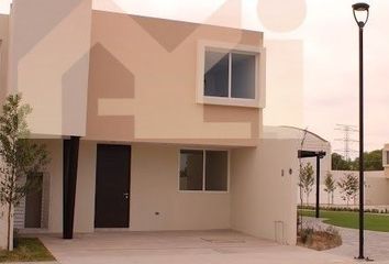 Casa en condominio en  Kerarta Residencial, Paseo San Gerardo, Aguascalientes, México