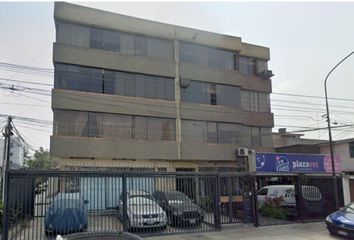 Departamento en  Av. Javier Prado Este 4215, Lima, Perú