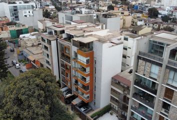 Departamento en  Parque Gonzáles Prada 174, Lima 15047, Perú