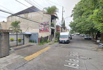 Casa en condominio en  Isla Java, El Sauz, Guadalajara, Jalisco, México