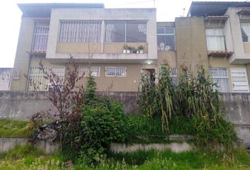 Casa en  Conjunto Habitacional Ciudad Serrana, Quito, Ecuador