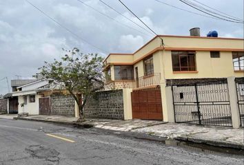 Casa en  Seniergues & Telmo Paz Y Mino, Quito, Ecuador