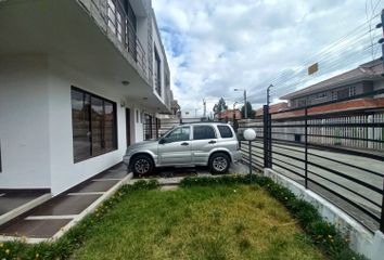 Casa en  Conjunto Habitacional Cica - Ochoa León (visitas), Via A Checa, Ecuador