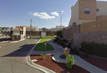 Casa en  Zamora, Cerrada Castilla, Chihuahua, México