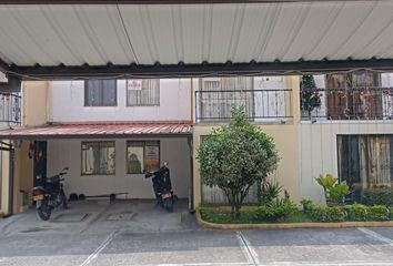 Casa en  La Macarena, Dosquebradas, Risaralda, Colombia