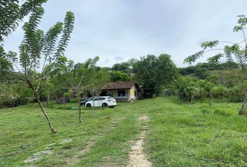 Villa-Quinta en  La Victoria, Valle Del Cauca