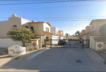 Casa en condominio en  San Borja Residencial, Aeropuerto, Ensenada, Baja California, México