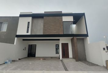 Casa en fraccionamiento en  Lomas De La Rioja Ii, Alvarado, Veracruz, México