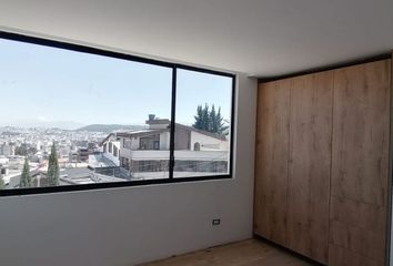 Departamento en  Calle Mariano Egas 1-121, Quito, Ecu