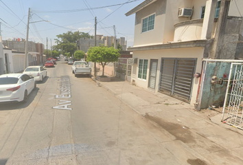 Casa en  Avenida Eustaquio Buelna, Tierra Blanca, Culiacán Rosales, Sinaloa, México