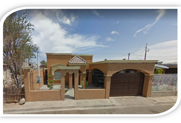 Casa en  Av. Vicente Suárez Sur, Prohogar, Mexicali, Baja California, México