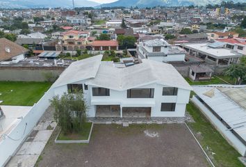 Casa en  Mh74+63q, Sangolquí 171103, Ecuador