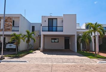 Casa en  Villas Del Bosque - Cholul, Yucatán, México