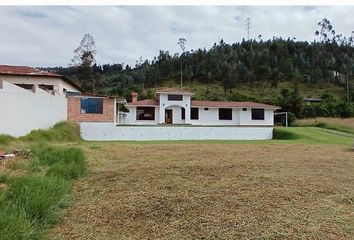 Casa en  Uyumbicho, Mejia