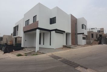 Casa en condominio en  Capital Norte, Avenida Guadalajara, Hogares De Nuevo México, Nuevo México, Jalisco, México