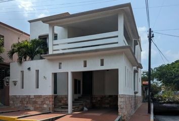 Casa en  Sukha Cafe Veracruz, Paseo Del Higo, Las Hortalizas, Veracruz, México