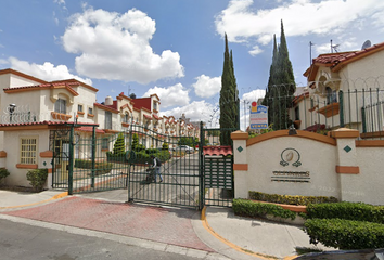 Casa en fraccionamiento en  Privada Olivares, Villa Del Real 6ta Seccion, Villa Del Real 4ta Sección, Ojo De Agua, Estado De México, México