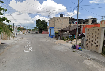 Casa en  Calle Mar Rojo, Cancún, Quintana Roo, México