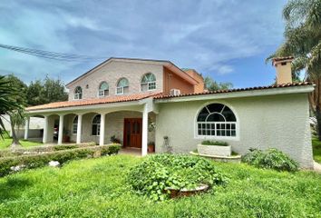 Casa en  Avenida Compositores, Los Pinos, Los Pinos Campestre, Zapopan, Jalisco, México