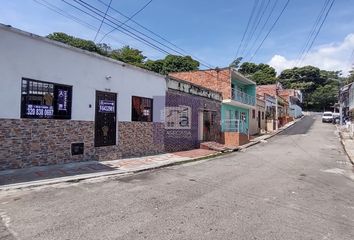 Casa en  Salon Comunal Olas Bajas, Calle 24 Norte, Bucaramanga, Santander, Colombia