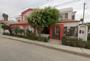 Casa en  18 De Marzo, Hidalgo, 22880 Ensenada, Baja California, México
