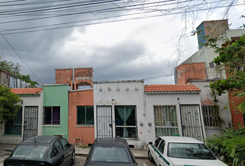 Casa en fraccionamiento en  Paseo Del Mandarino Sm 227, Cancún, Quintana Roo, México
