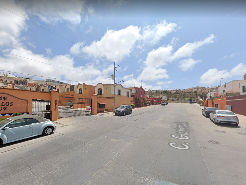 venta Casa en Colinas de California, Tijuana (ST2388) icasas.mx