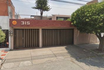 Casa en  Julio Betancourt, Las Aguilas 3ra Sección, San Luis Potosí, México