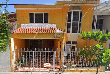 Casa en  Jesus Galindo Y Villa 3237, Fraccionamiento Cumbres Del Nilo, Jardines De Los Historiadores, Guadalajara, Jalisco, México