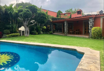 Casa en  La Escondida 8, Jardines De Ahuatepec, Cuernavaca, Morelos, México