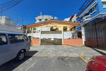 Casa en  Av. Mariscal Sucre & Portovelo, Quito, Ecuador