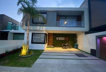 Casa en fraccionamiento en  El Refugio, Querétaro, México