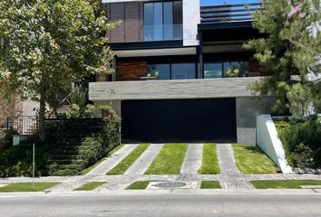 Casa en condominio en  El Cielo Country Club Tlajomulco, Paseo Del Cielo, El Palomar, Jalisco, México