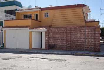Casa en  Luis Eduardo Gómez Psicólogo, Calle Río Baluarte, Palos Prietos, Mazatlán, Sinaloa, 82010, Mex