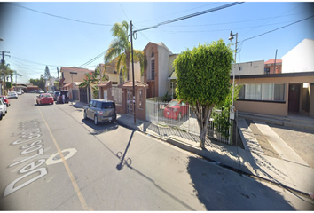 Casa en  De Los Geólogos, Universidadotay, Tijuana, Baja California, México