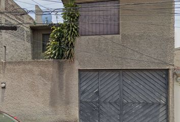 Casa en  Betunias 323, Mz 019, Villa De Las Flores, San Francisco Coacalco, Estado De México, México